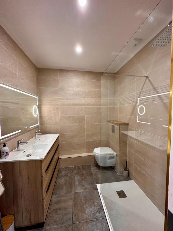 Les Appartements Du Palais การ์กาซอน ภายนอก รูปภาพ
