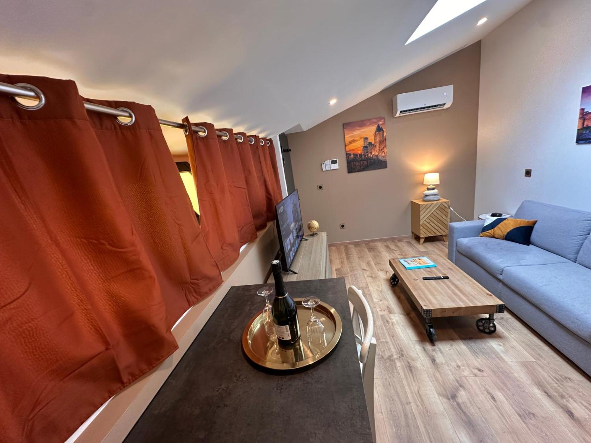 Les Appartements Du Palais การ์กาซอน ภายนอก รูปภาพ